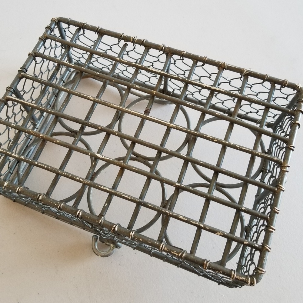 Galvanized steel chicken wire basket - Picture 3 of 4